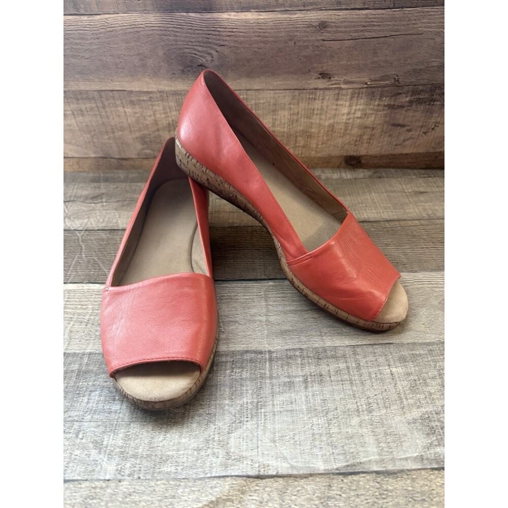 Michelle D Women's Ellena Low Wedge Shoes Size 7.5 Coral Open Toe